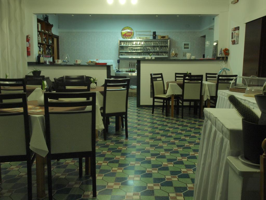 Serifos Beach Hotel Livadi  Bagian luar foto