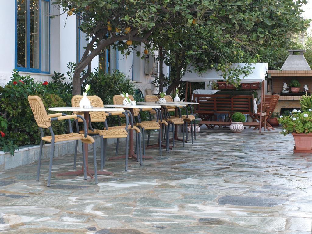 Serifos Beach Hotel Livadi  Bagian luar foto