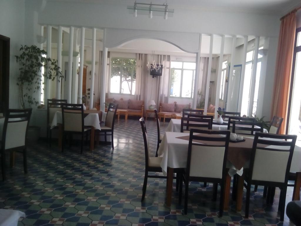 Serifos Beach Hotel Livadi  Bagian luar foto