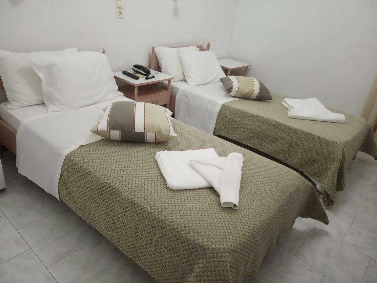 Serifos Beach Hotel Livadi  Bagian luar foto