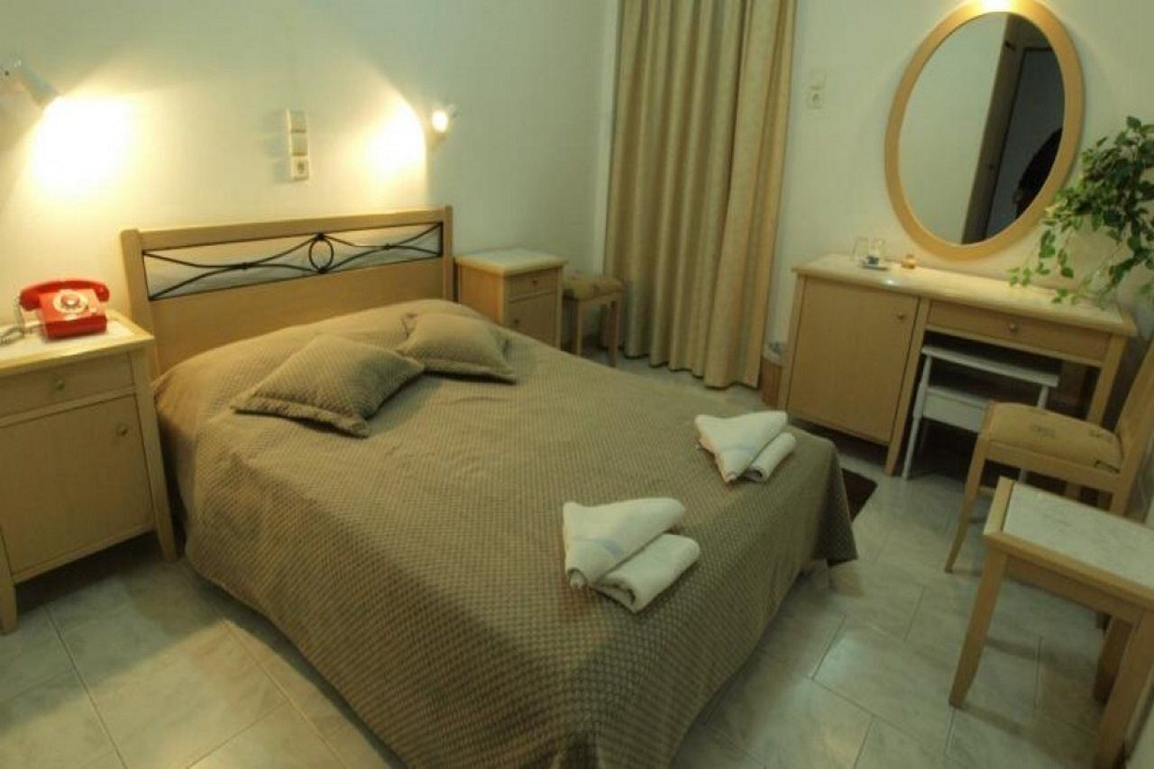 Serifos Beach Hotel Livadi  Bagian luar foto